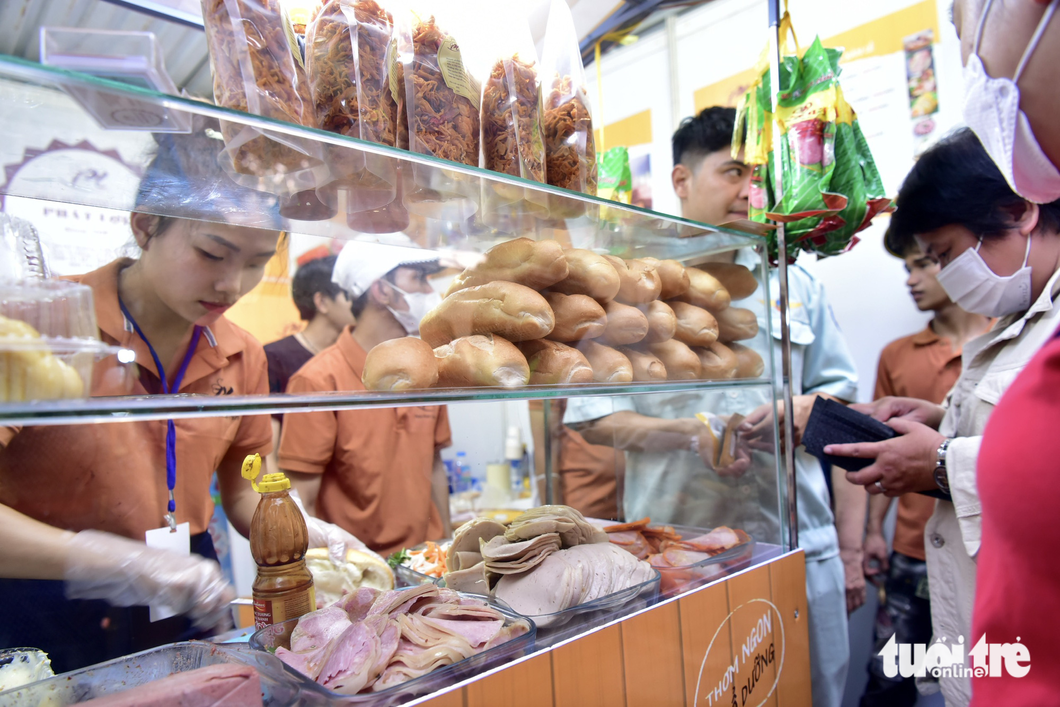Hàng trăm loại bánh mì hội tụ tại Lễ hội bánh mì Việt Nam - Ảnh 4.