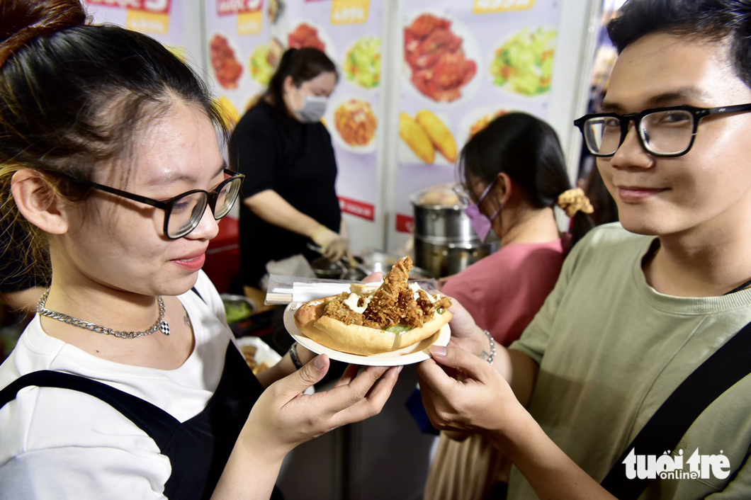 Hàng trăm loại bánh mì hội tụ tại Lễ hội bánh mì Việt Nam - Ảnh 6.