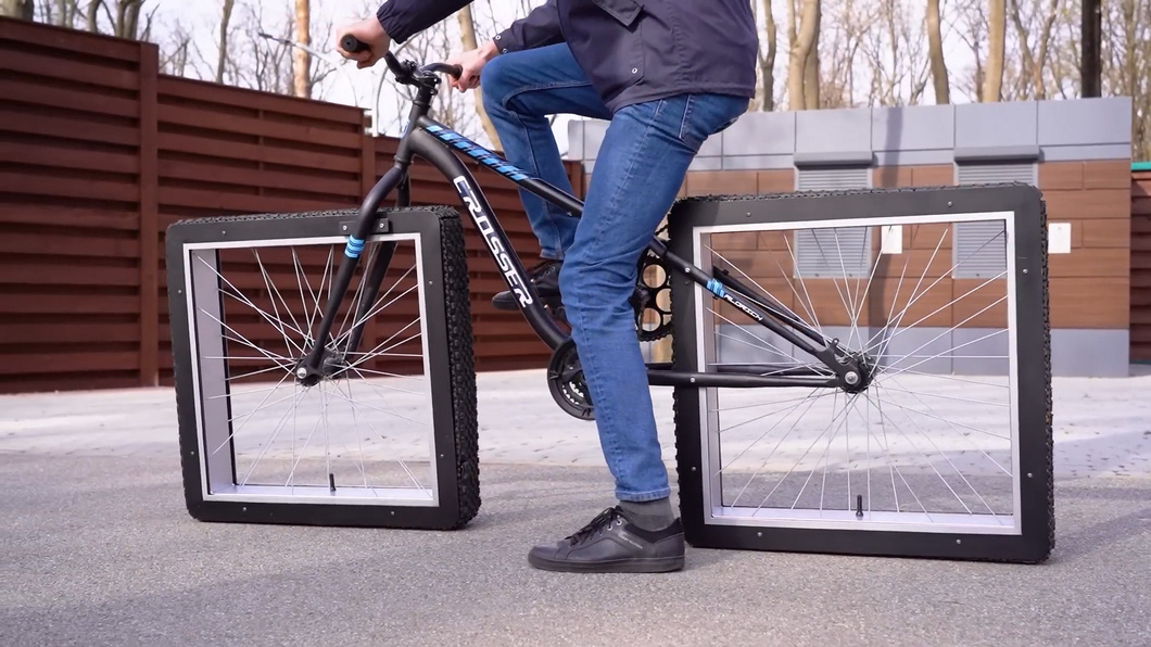 Xe đạp độc lạ: Bánh vuông vẫn đi được, không cần chân chống - Tuổi Trẻ  Online