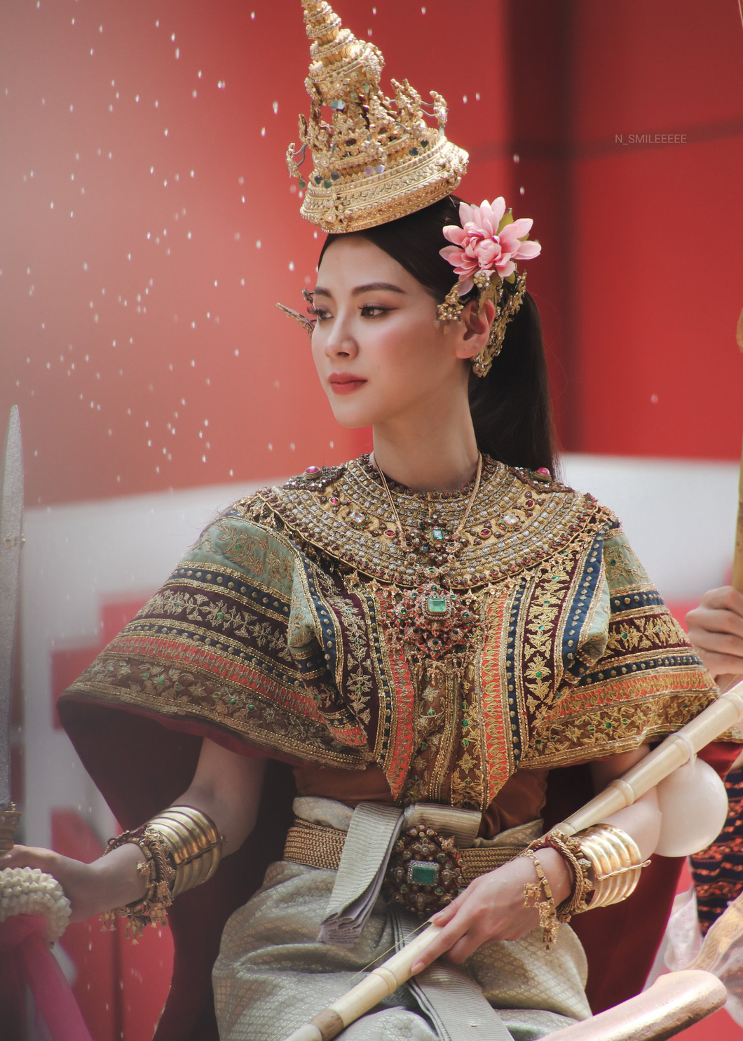 Nữ hoàng té nước Songkran 2023 vẫn là nàng Baifern - Ảnh 6.