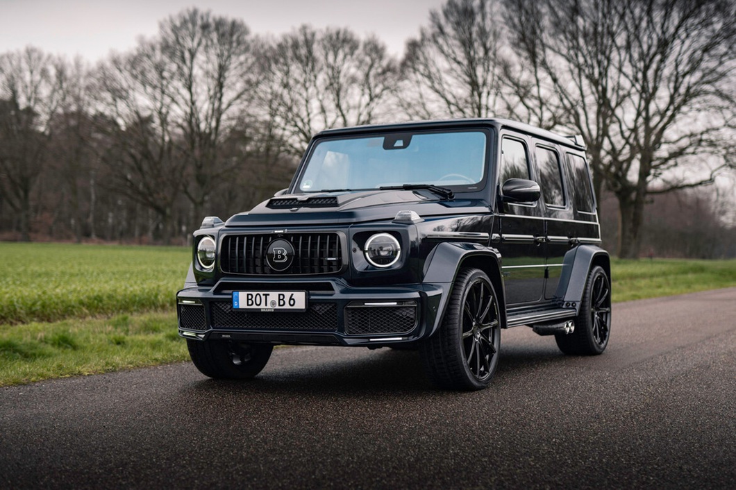 Mercedes-AMG G 63 lên đời sức mạnh khủng 900 mã lực, kèm thuyền và đồng hồ sang trọng - Ảnh 13. Mercedes-AMG G 63 lên đời sức mạnh khủng 900 mã lực, kèm thuyền và đồng hồ sang trọng - Ảnh 13.