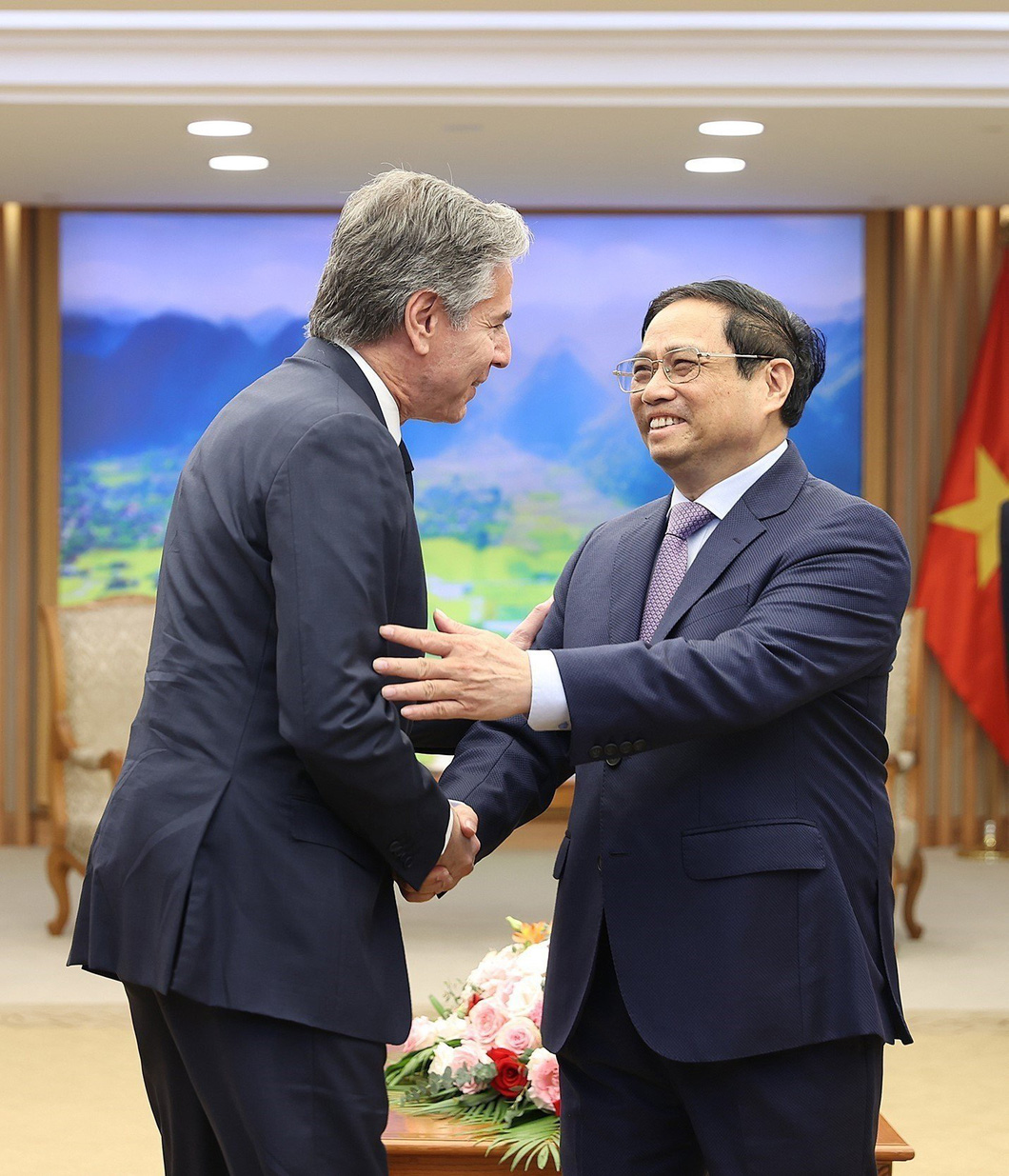Ngoại trưởng Blinken khởi công đại sứ quán mới của Mỹ tại Việt Nam - Ảnh 1.