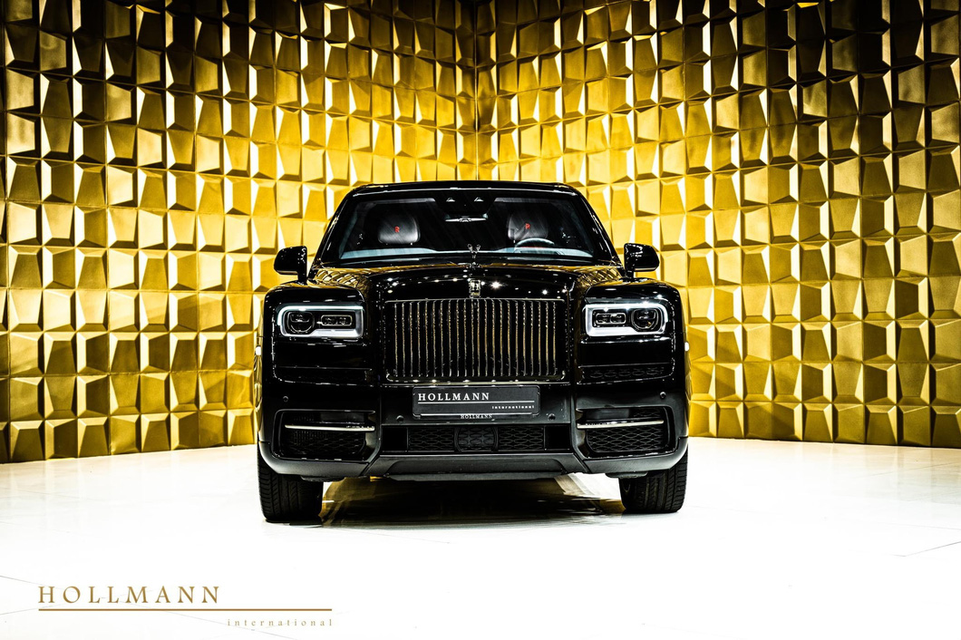 Chạy lướt 4000km Rolls Royce Cullinan Black Badge hàng hiếm vẫn bán 42  tỷ Autodailyvn  YouTube