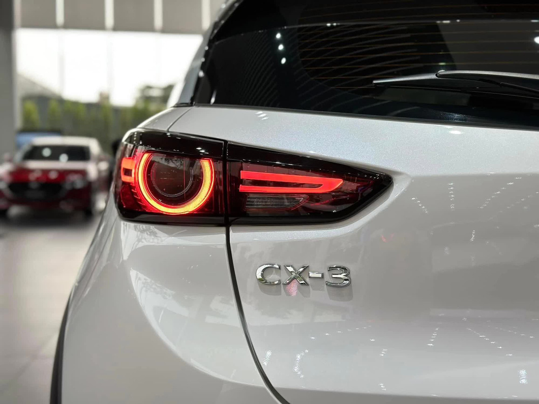 Tin tức giá xe: Mazda CX-3 xả hàng tồn, lần đầu giảm giá tới 100 triệu đồng - Ảnh 9.