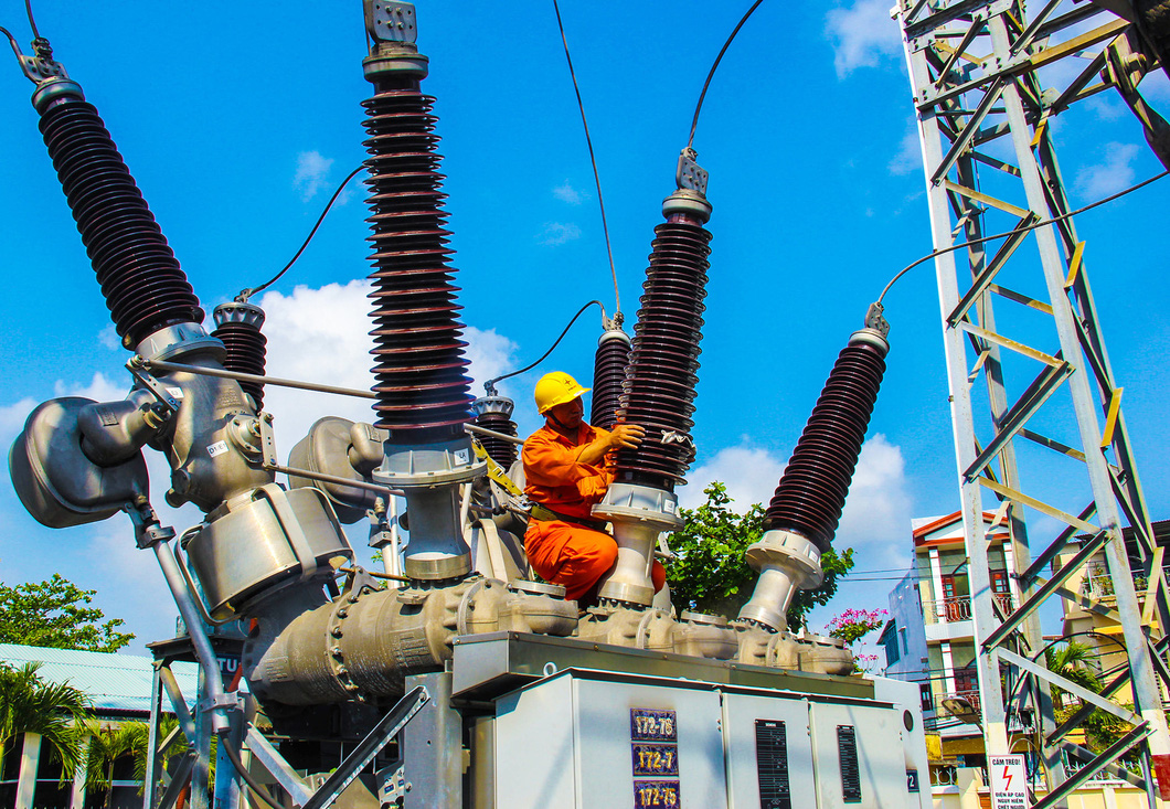 EVNCPC cho biết đã triển khai nhiều giải pháp để hạn chế tối đa gián đoạn cung cấp điện - Ảnh: TRƯỜNG TRUNG