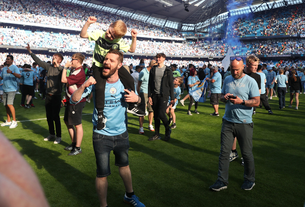 Manchester City ăn mừng chức vô địch Premier League - Ảnh 9.