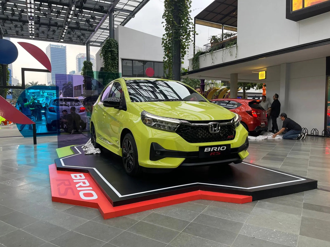 Honda Brio 2023 ra mắt: Nhiều trang bị hơn hẳn bản bán ở Việt Nam - Ảnh 14.