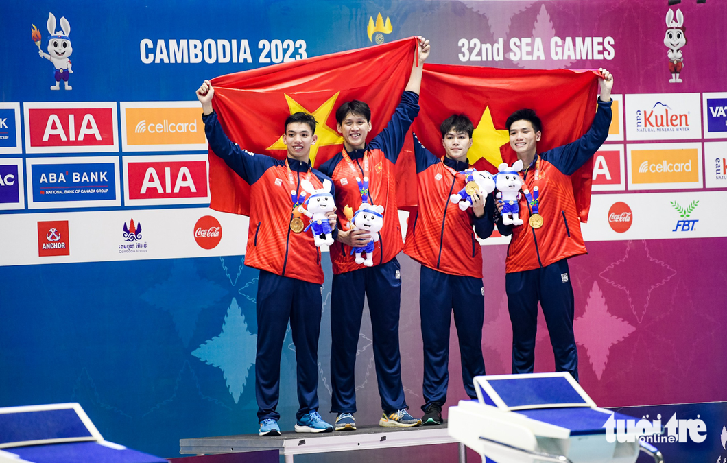 Tuyển bơi lội nam xuất sắc bảo vệ 2 huy chương vàng SEA Games - Ảnh 1.