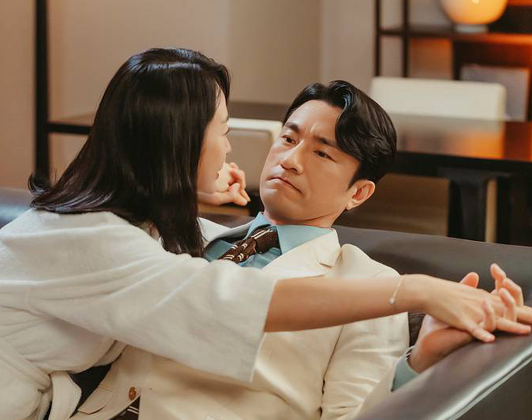 Doctor Cha: Ngoại tình mà không ức chế, đánh ghen chất như nước cất - Ảnh 3.