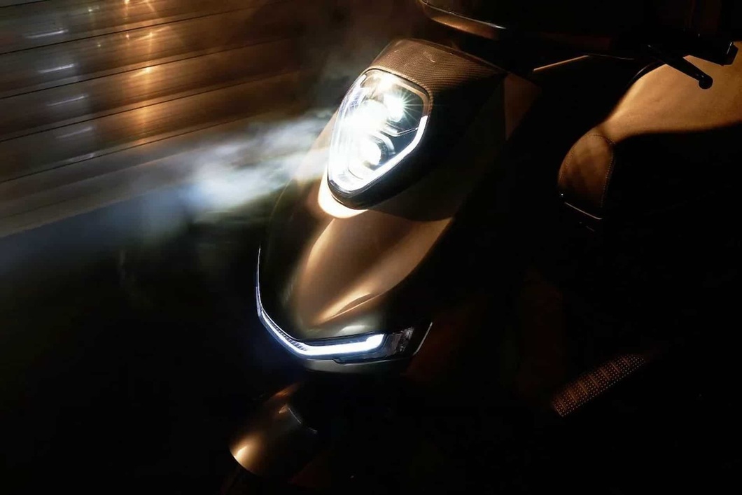 Xe máy điện Trung Quốc do Porsche thiết kế: Sức ngang xe 125cc - Ảnh 8. Xe máy điện Trung Quốc do Porsche thiết kế: Sức ngang xe 125cc - Ảnh 8.