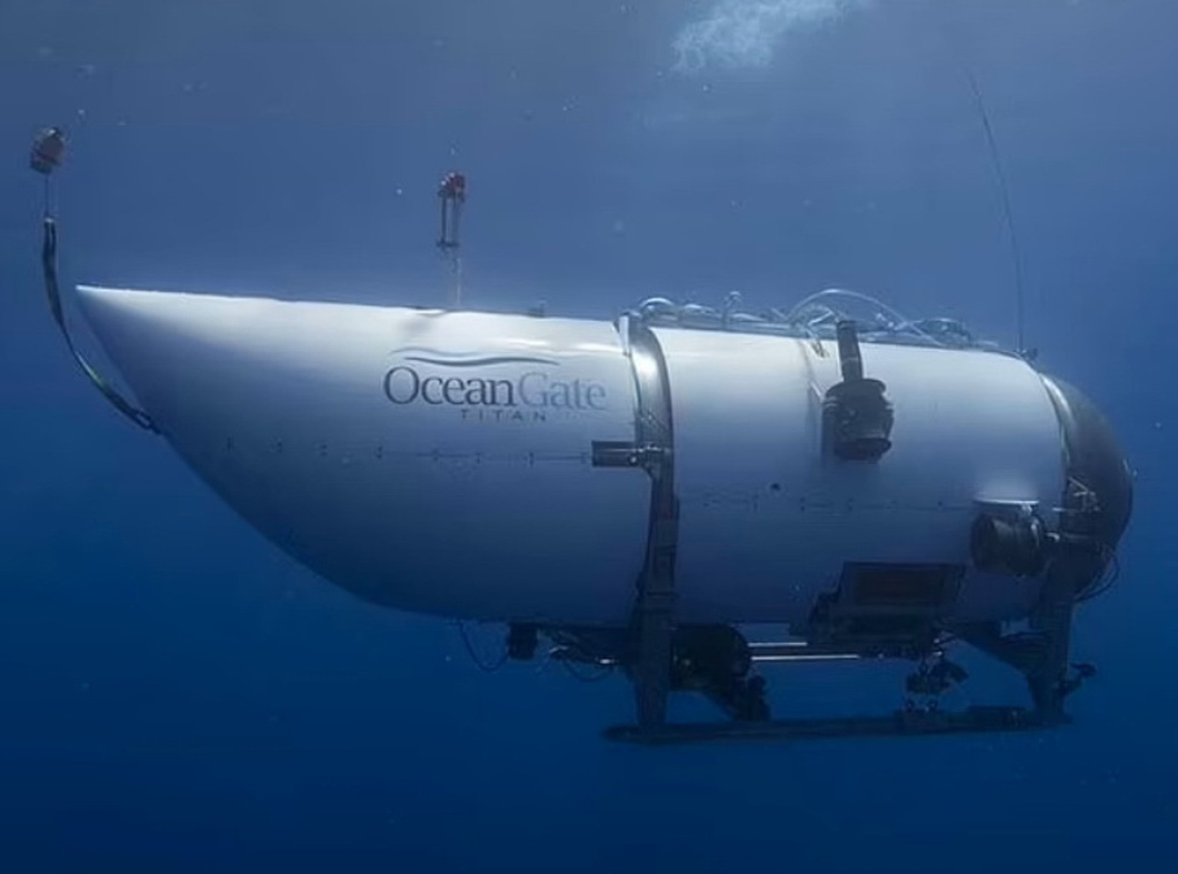 Tàu lặn Titan nổ tung dưới nước: Thảm họa được báo trước nhưng bị phớt lờ?  - Tuổi Trẻ Online