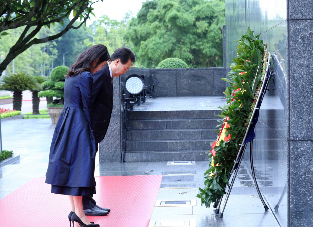 Việt Nam bắn 21 phát đại bác đón Tổng thống Hàn Quốc Yoon Suk Yeol - Ảnh 9.