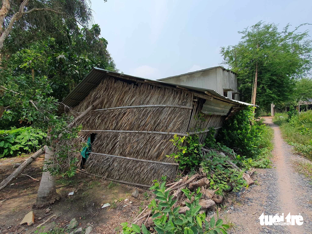 Cận cảnh dự án cầu Nhơn Trạch thiếu mặt bằng, nhà thầu phải thuê đất, sà lan làm công trường - Ảnh 8.