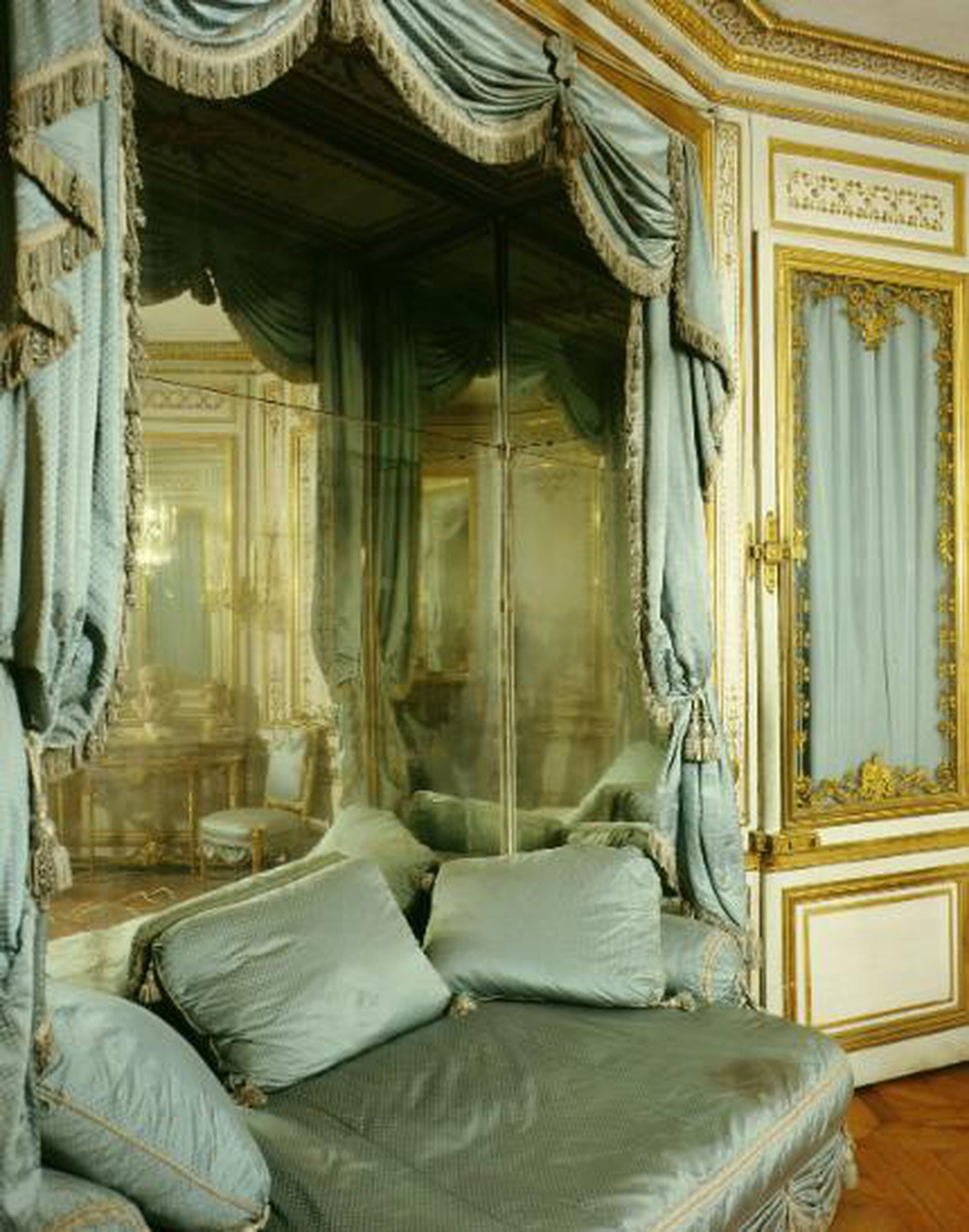 Chiêm ngưỡng căn hộ bí ẩn của hoàng hậu Pháp cuối cùng Marie Antoinette - Ảnh 11.