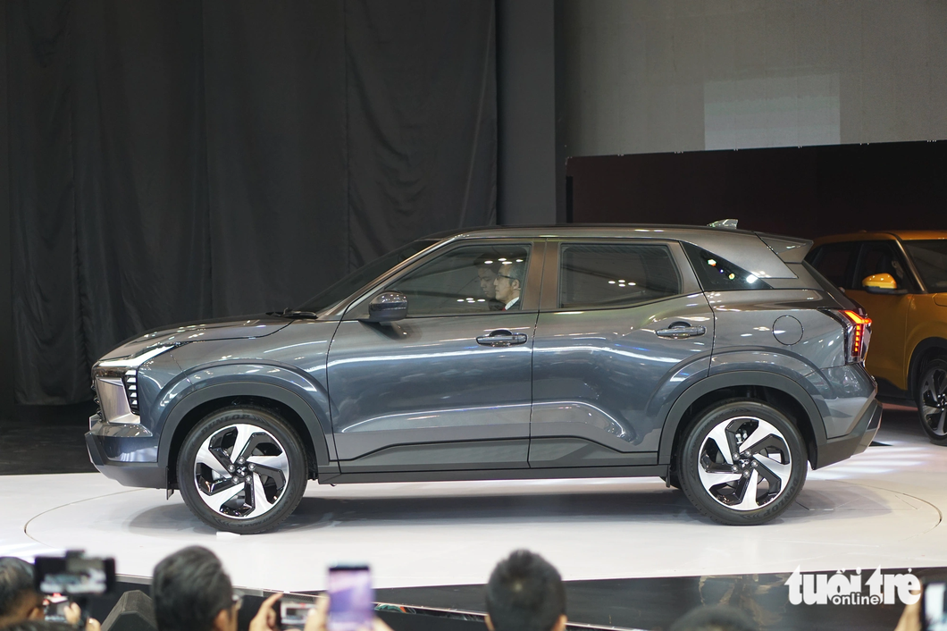 Detailed photo Mitsubishi Xforce: 'Fighting' HR-V with sporty colors, tremendous technology - photo 18. XForce's