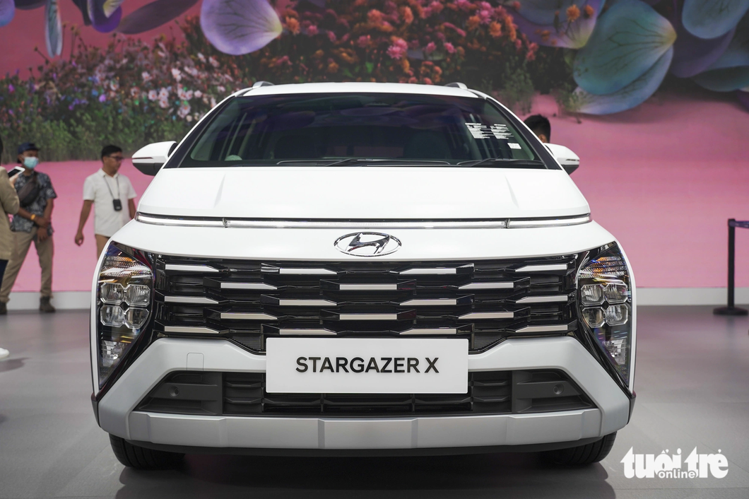 Hyundai Stargazer X officially launched - photo 4.