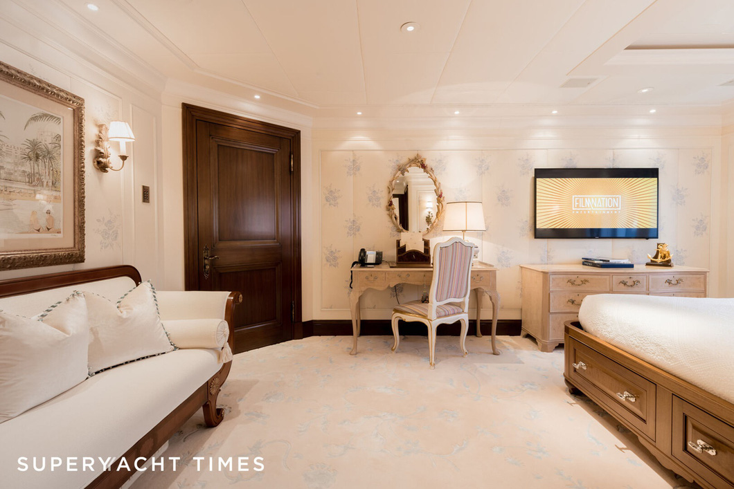 The 'sad' fate of the Saudi majestic superyacht: 'Tear down' all the furniture and sell it for 'scrap' - photo 13. The 'sad' fate of the Saudi majestic superyacht: 'Tear down' all the furniture and sell it for 'scrap' - photo 13.
