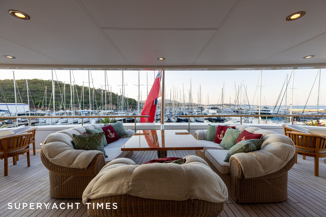 The 'sad' fate of the Arabian Majestic superyacht: 'tear down' all the furniture and sell it for 'scrap' - photo 17.