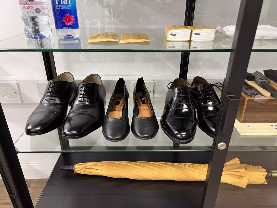 'Try learning to drive for the rich, I've come to understand the importance of wearing the right socks and tie' - photo 6. 'Try learning to drive for the rich, I've come to understand the importance of wearing the right socks and tie' - photo 6.