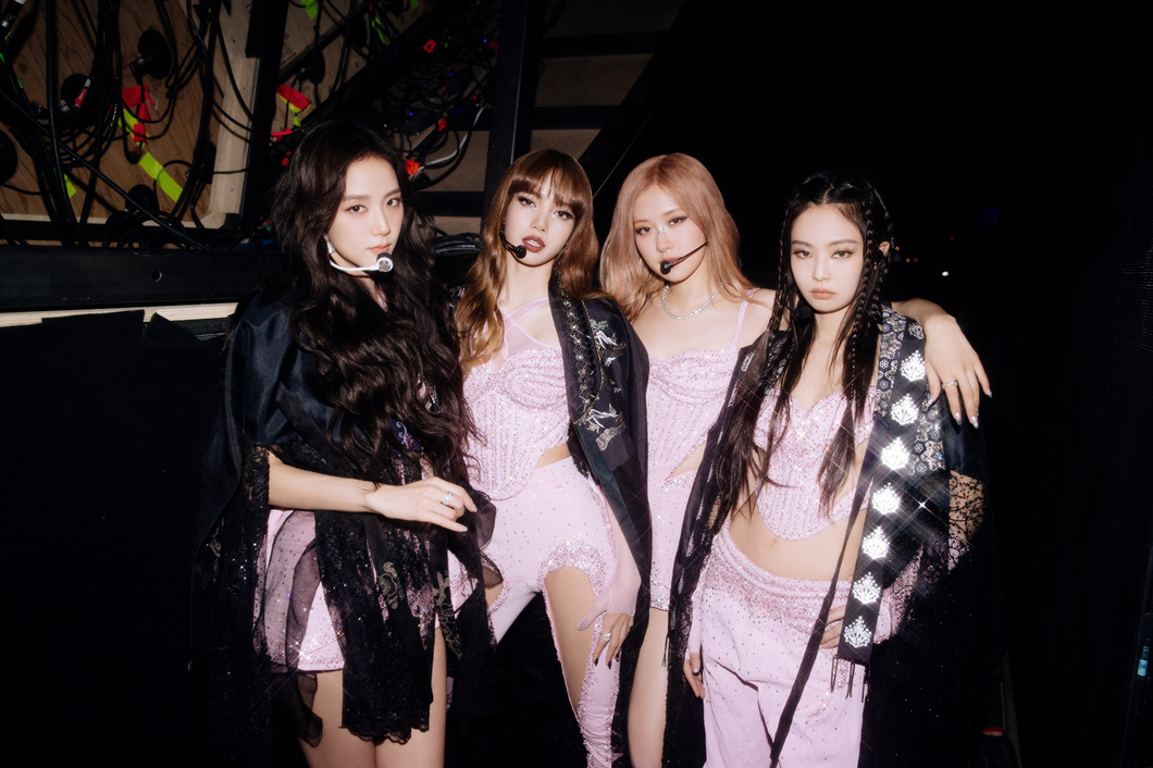 Nhóm nhạc nữ nổi tiếng thế giới BlackPink kỷ niệm 7 năm ra mắt công chúng - Ảnh: BlackPink