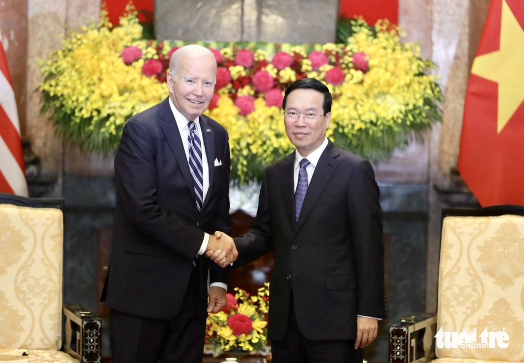 Chủ tịch nước Võ Văn Thưởng bắt tay Tổng thống Mỹ Joe Biden chiều 11-9 - Ảnh: QUANG PHÚC