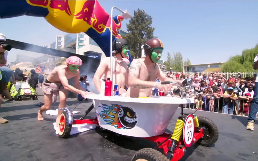 The strangest domestic car race - photo 11. The strangest domestic car race - photo 11.