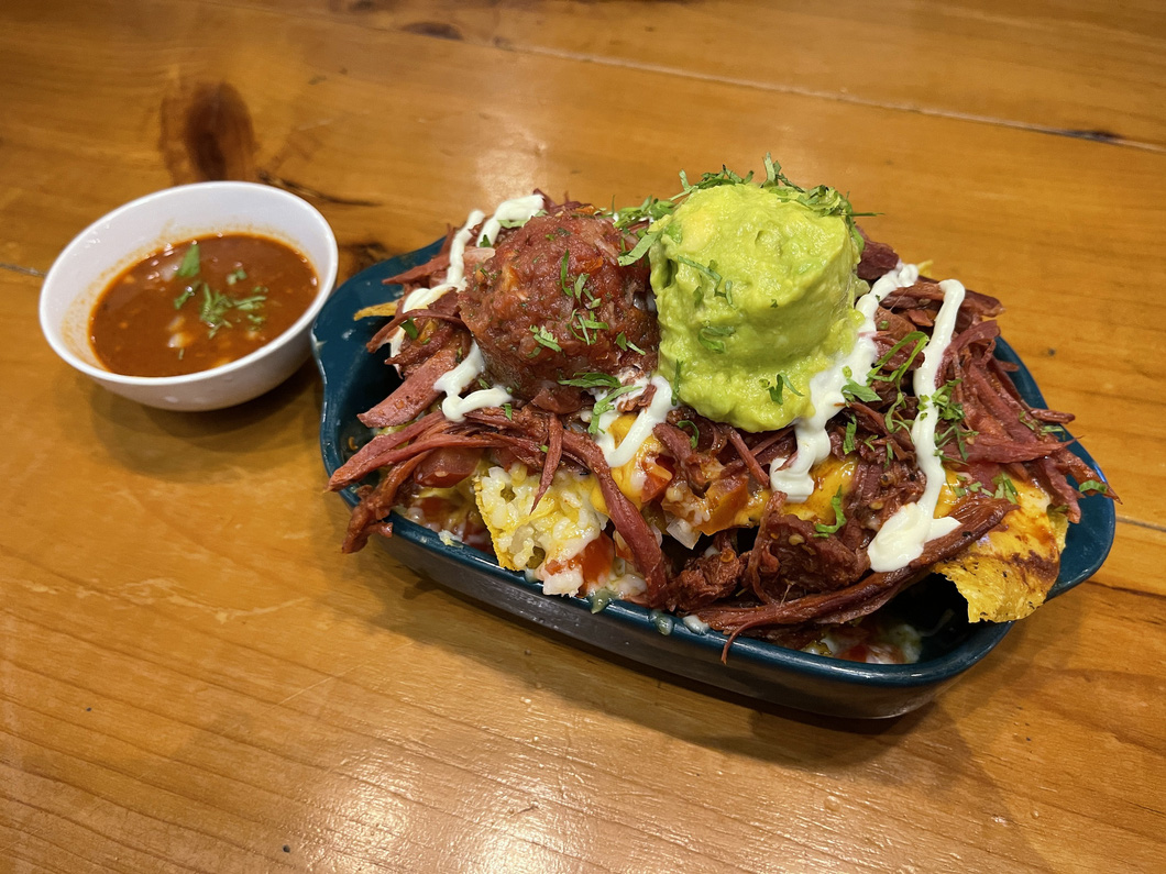 Nachos tại một quán ở quận Bình Thạnh, TP.HCM - Ảnh: NHÃ XUÂN