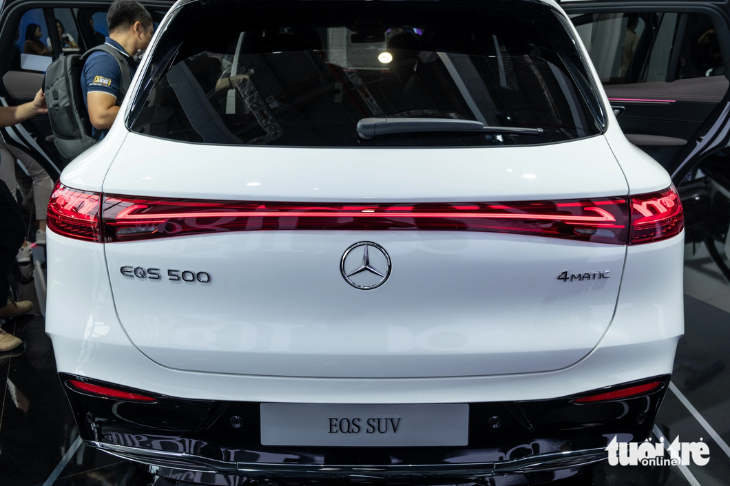 Mercedes-Benz EQS SUV Details: Price about 5 billion, drives directly from Hanoi - Hue when fully charged - Photo 9. Mercedes-Benz EQS SUV Details: Price about 5 billion, drives directly from Hanoi - Hue when fully charged - Photo 9.