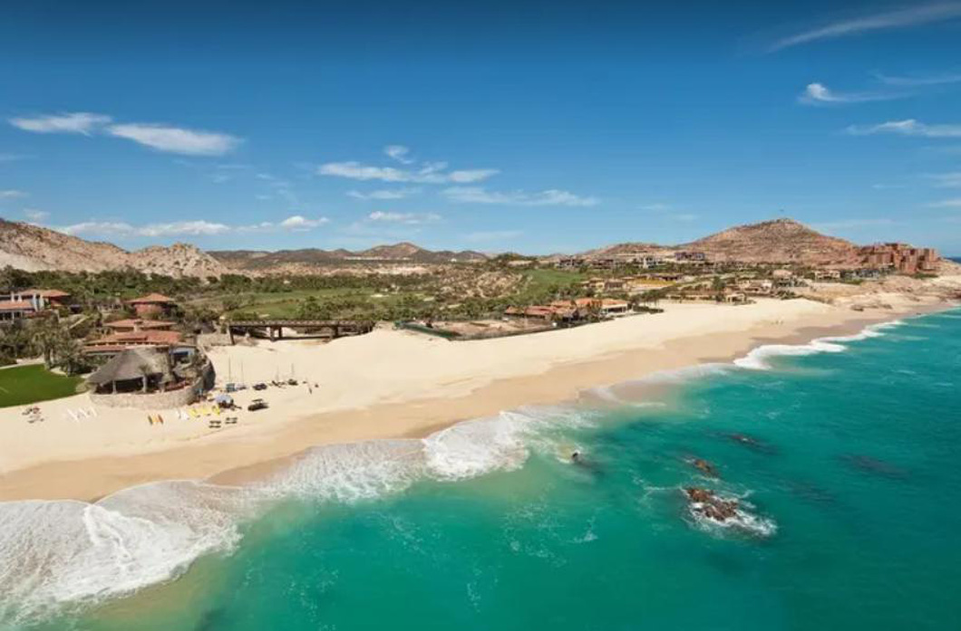 Quang cảnh nhìn từ trên không của Cabo San Lucas, tâm điểm một thiên đường bất động sản cho các nhà đầu tư - Ảnh: FORBES