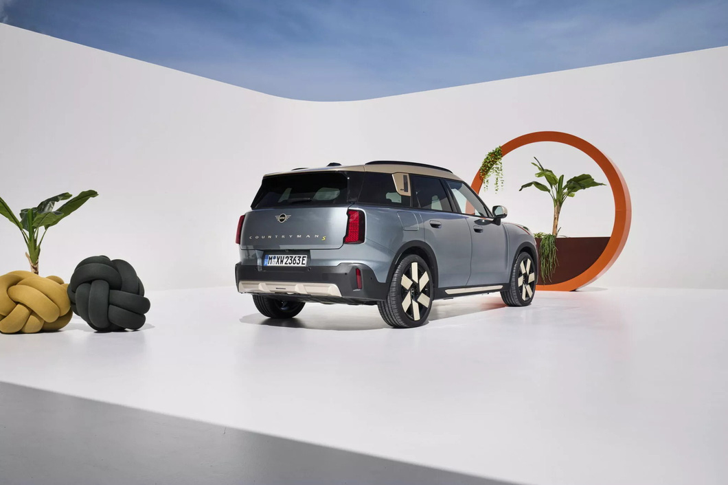 Mini is committed to transforming into an electric vehicle brand, with the majority of its lineup no longer running on fossil fuels - Photo: Mini