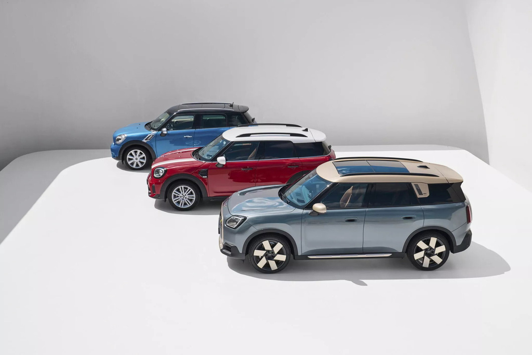 Kích thước 3 thế hệ Mini Countryman có khác biệt khá rõ ràng - Ảnh: Mini