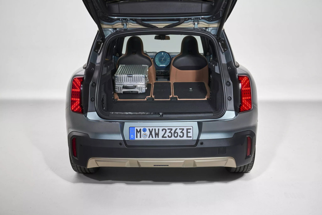 The Mini Countryman returns with a new generation that's bigger and more modern than ever - Photo 12.