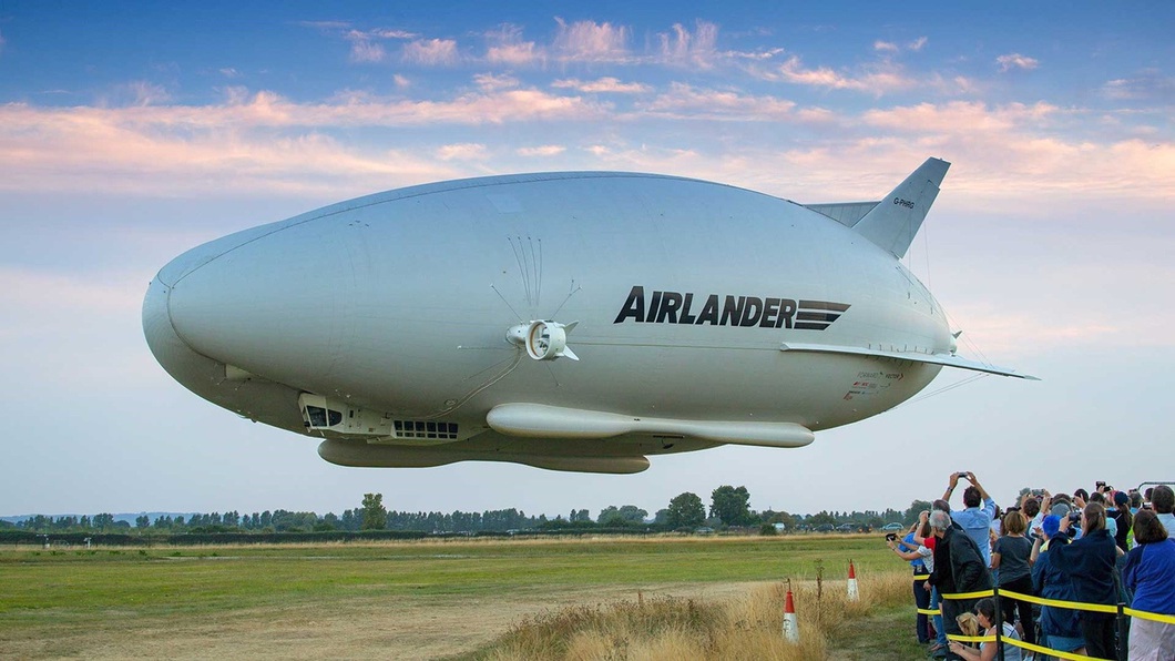 Airship becomes 'world's largest aircraft': as long as a football field, as high as 6 double-decker buses - Photo 9. Airship becomes 'world's largest aircraft': as long as a football field, as high as 6 double-decker buses - Photo 9.