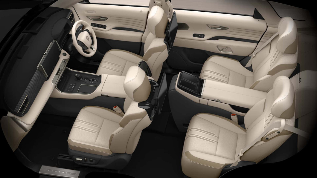 Tuy nhiên, không gian cabin xe mặc định chỉ có 2 hàng 4 ghế để tối ưu tiện nghi và không gian phía sau - Ảnh: Toyota