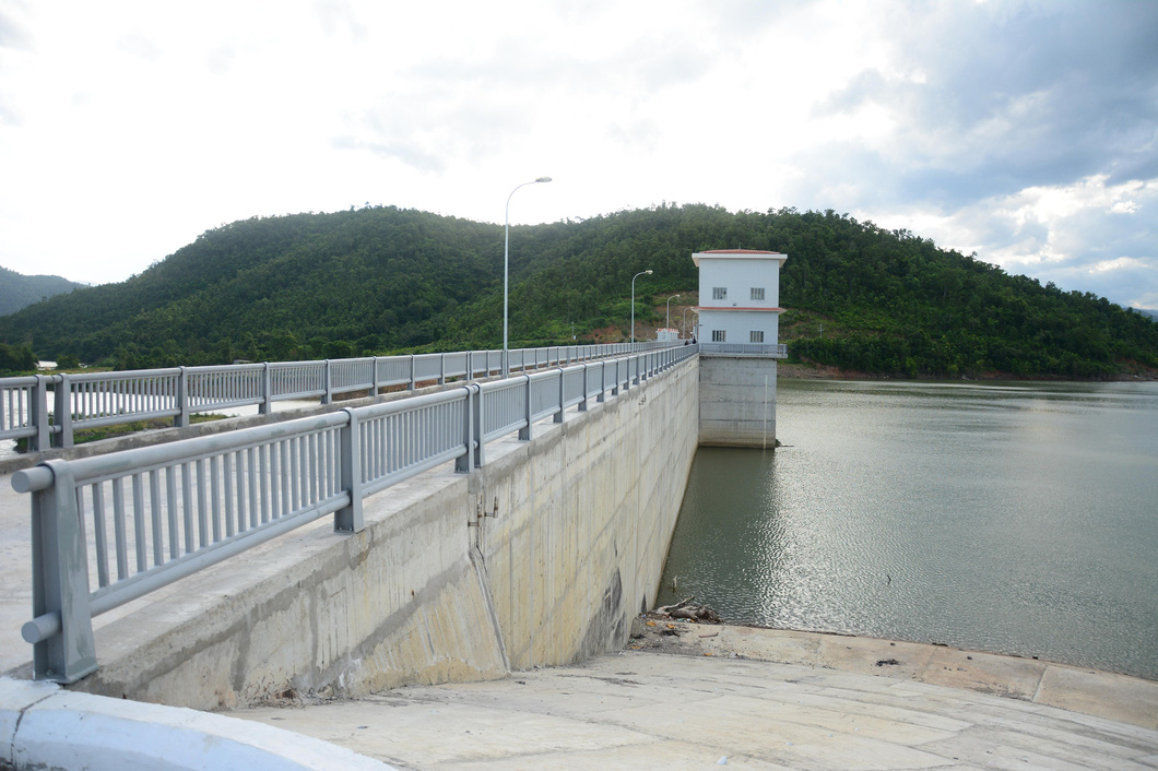 Hồ Sông Lũy ở huyện Bắc Bình, Bình Thuận đem lại trù phú cho người dân trong khu vực - Ảnh: Đ.T.