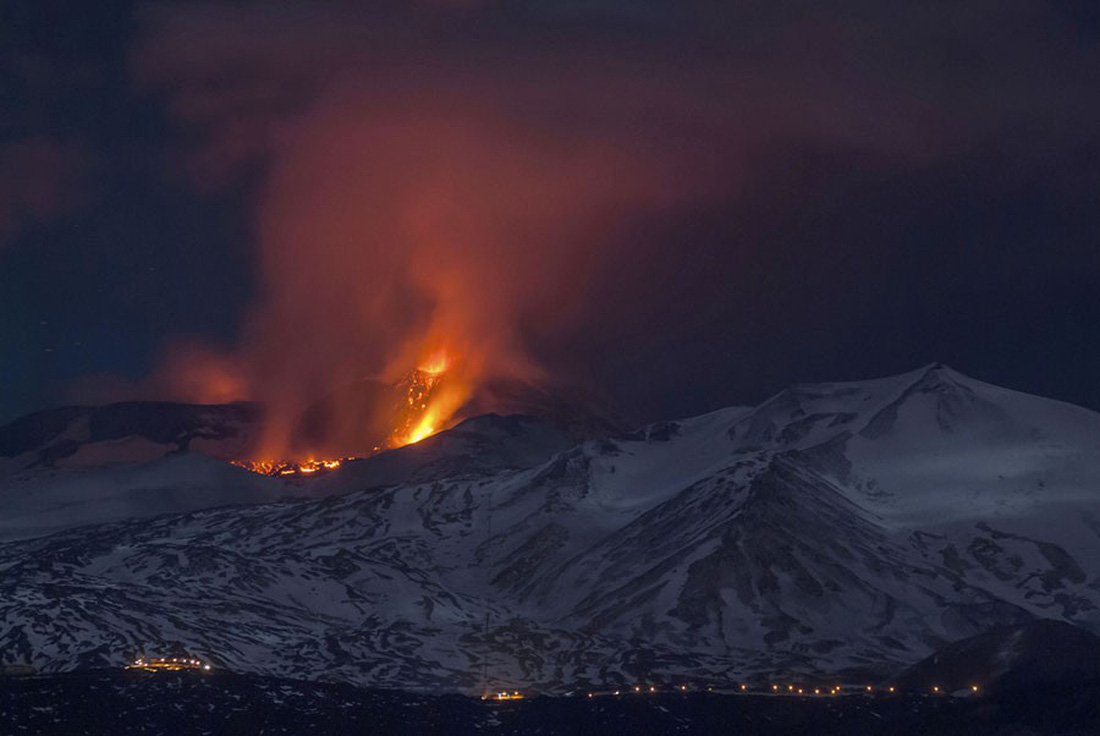 Những hình ảnh núi lửa phun trào ám ảnh trong năm 2017 - Ảnh 6.