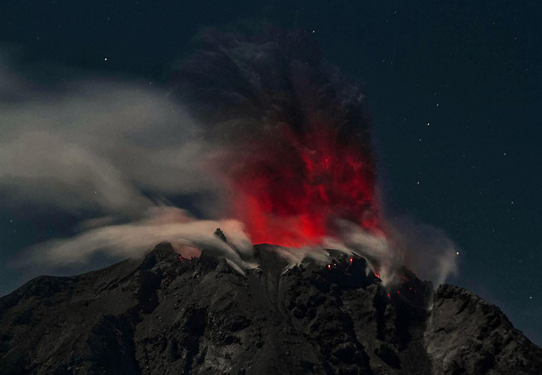 Những hình ảnh núi lửa phun trào ám ảnh trong năm 2017 - Ảnh 3.
