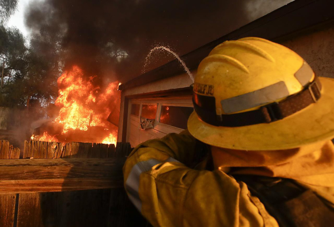 Những hình ảnh kinh hoàng ở biển lửa California - Ảnh 6.