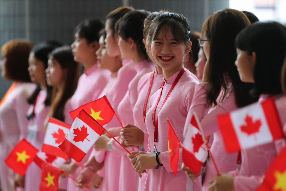 Thủ tướng Canada: Tôi từng mơ làm giáo viên - Ảnh 9. Thủ tướng Canada: Tôi từng mơ làm giáo viên - Ảnh 9.