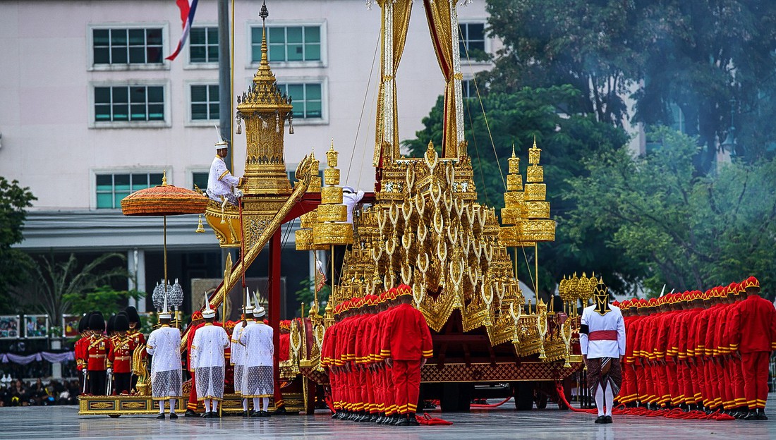 Những hình ảnh ấn tượng trong lễ hỏa táng vua Thái Lan - Ảnh 24.