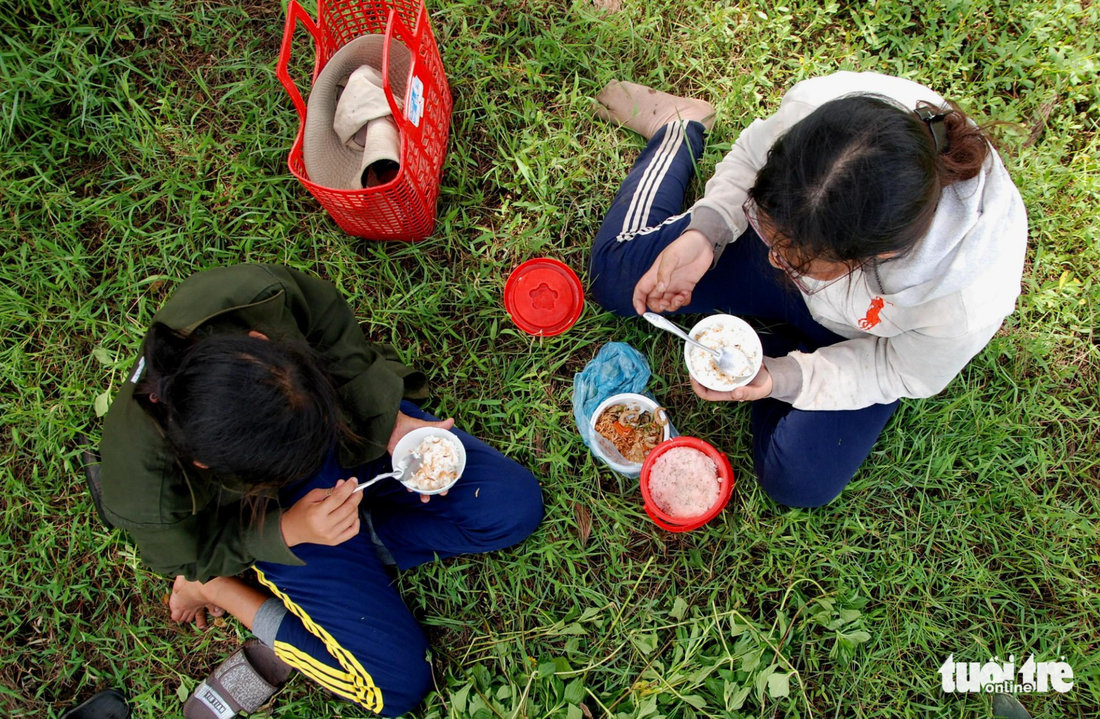 Thay cha gánh cả gia đình - Ảnh 9.