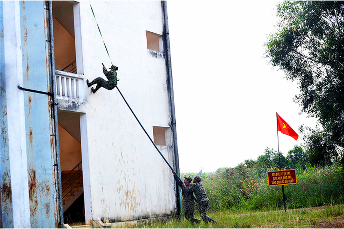 Nữ đặc công - Những bông hồng thép - Ảnh 3.