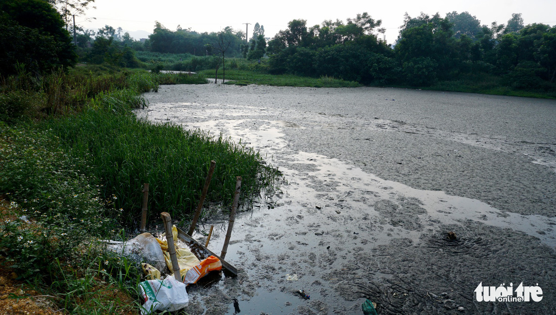 Phó giám đốc URENCO Hà Nội: Nước thải bãi rác đổ ra hồ là do kíp trực chủ quan - Ảnh 1.