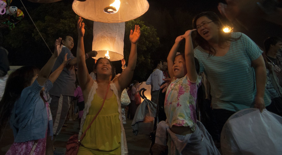 Loi Krathong - lễ hội cổ và lung linh nhất của Thái Lan - Ảnh 13.