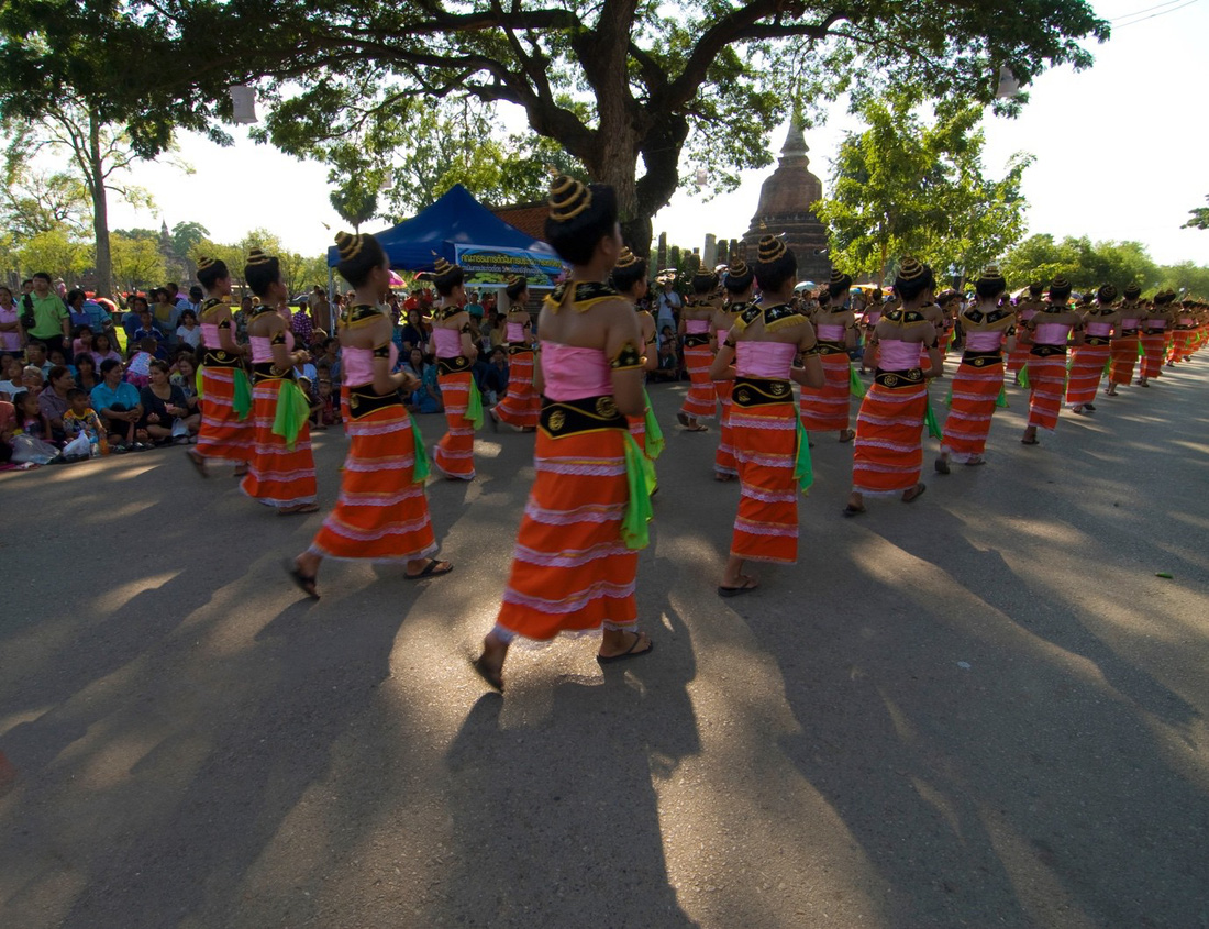 Loi Krathong - lễ hội cổ và lung linh nhất của Thái Lan - Ảnh 9.