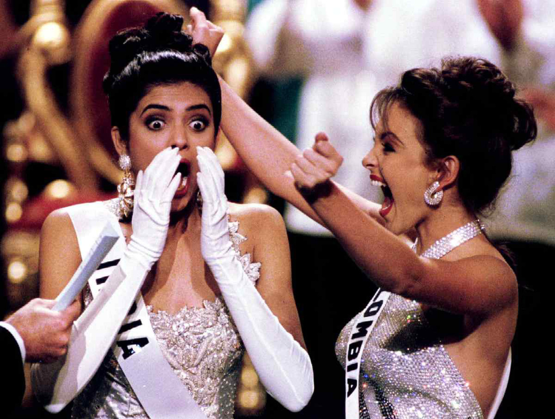 Thí sinh Miss Universe khóc, la thét, há hốc mồm khi là Hoa hậu - Ảnh 16.