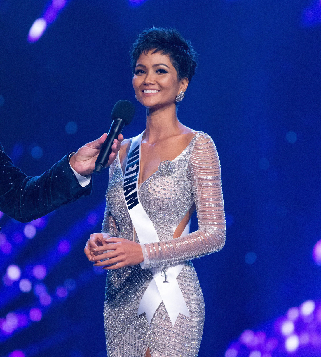 Việt Nam vào top 5, Philippines giành vương miện Miss Universe 2018 - Ảnh 9.