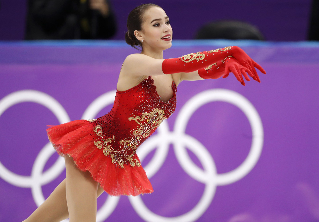Bông hồng nước Nga 15 tuổi chinh phục sân băng Olympic 2018 - Ảnh 3.