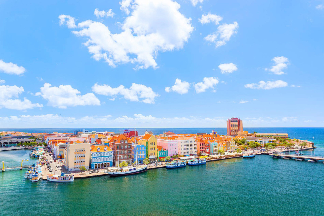 Curaçao: đến nơi nắng ngập tràn ngắm nữ hoàng - Ảnh 1.