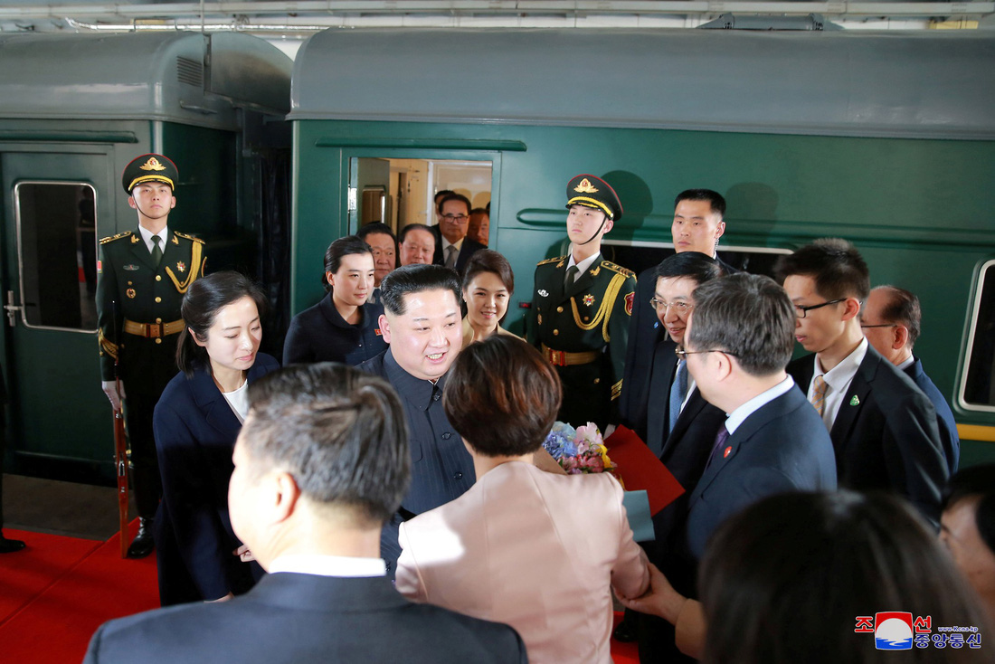 Hình ảnh chuyến thăm lịch sử của ông Kim Jong Un tại Trung Quốc - Ảnh 2.